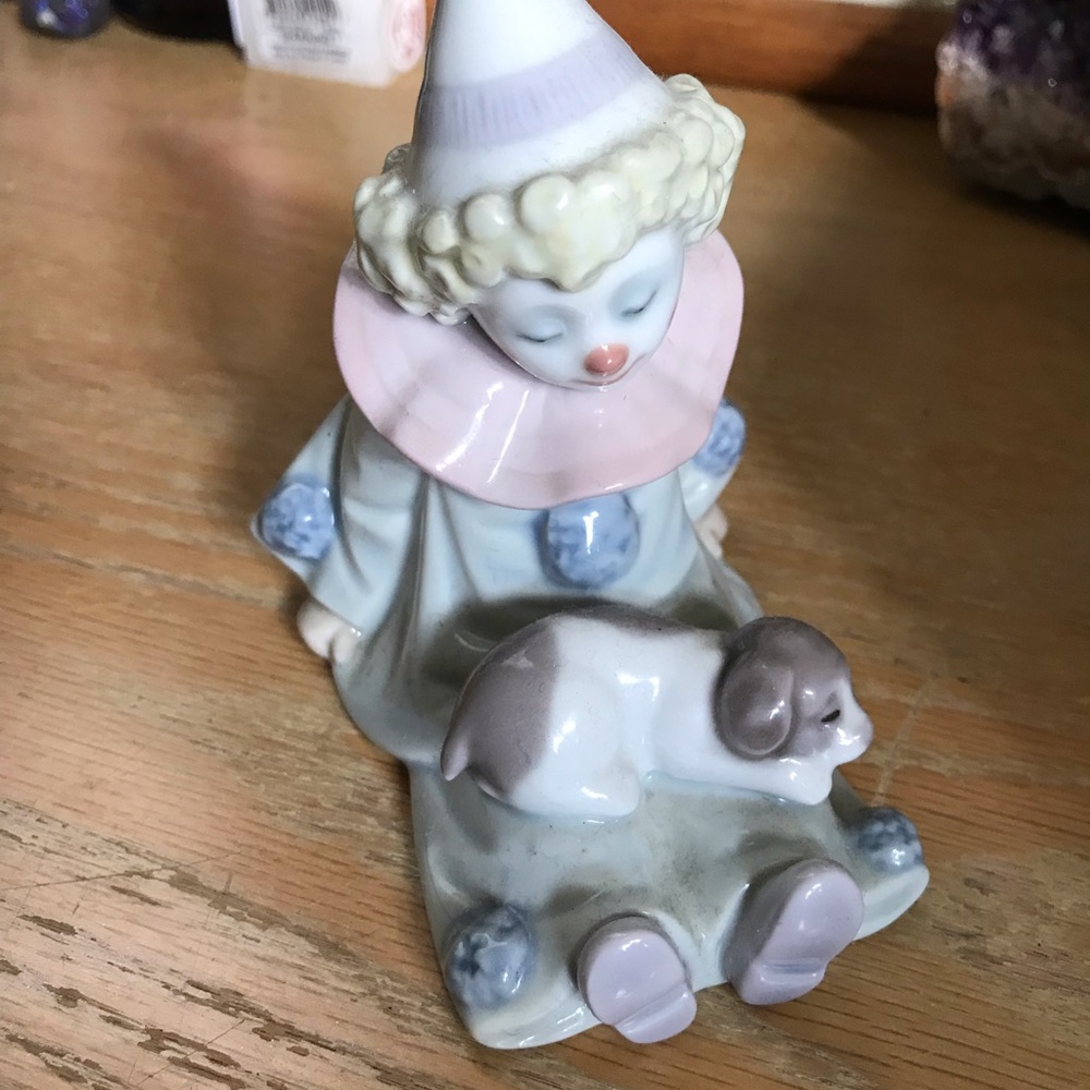 It’s a lladro clown it’s new and not broke